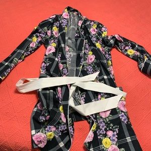 VS floral flannel shirt robe